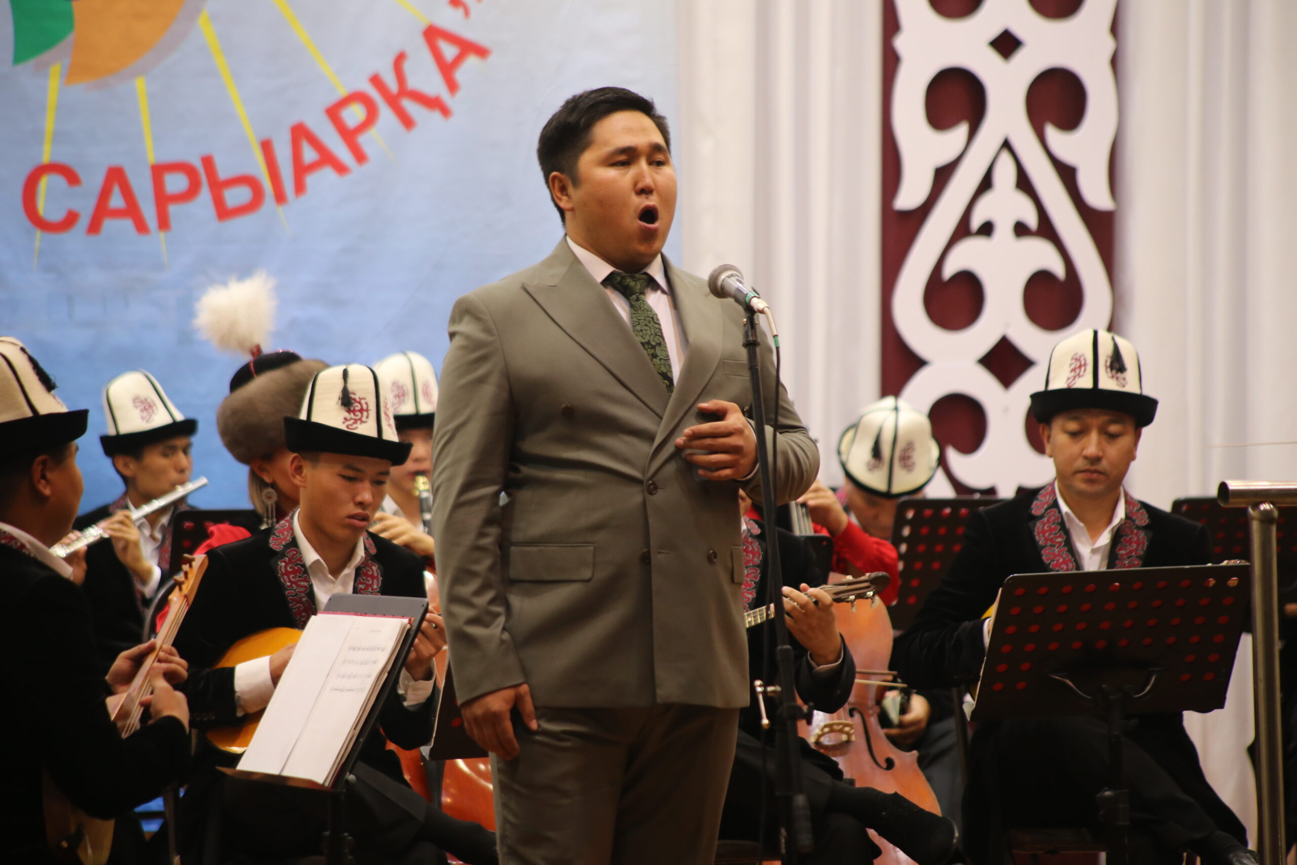 Гости «Музыкальной Сарыарки» удивляют карагандинцев