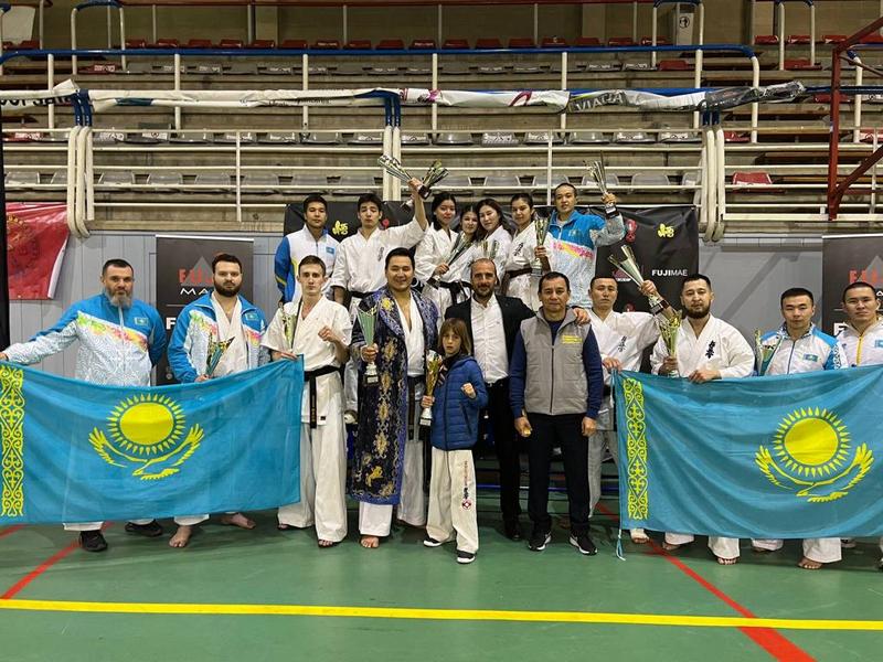В Барселоне завершился международный турнир Oyama Cup. По итогу выступления сборная Казахстана по карате-кекусинкай завоевала 12 медалей.  