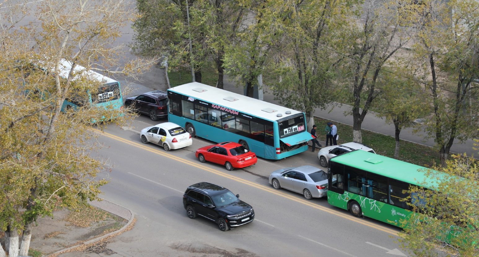 Авария с участием общественного транспорта вновь произошла в Караганде -  Индустриальная Караганда