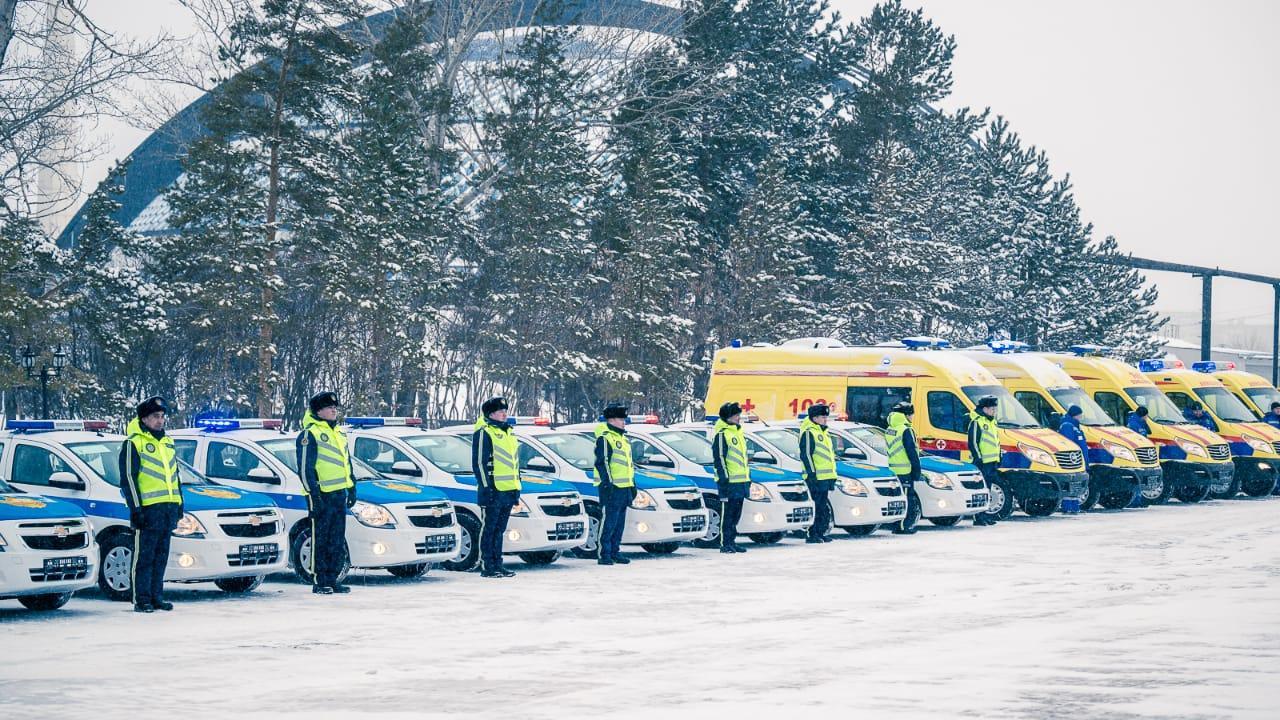 Qarmet подарил автомобили полицейским и медработникам Карагандинской  области - Индустриальная Караганда