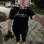 украли цветы