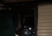 Пожарные предотвратили взрыв газовых баллонов в Караганде