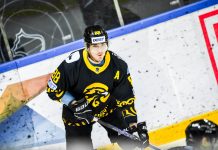 В стартовом матче чемпионата Азии по хоккею защитник «Сарыарки» оформил хет-трик