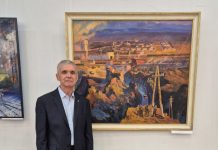 Манят актауские дали: в музее ИЗО представлены работы удивительного живописца