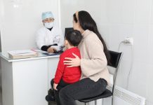 В Карагандинской области 899 школьников обучаются онлайн