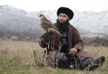 Традиции в полете: в Карагандинской области выбрали лучшего кусбеги