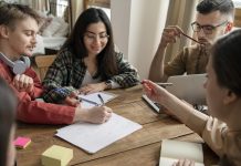 Студенческий парламент: как в Карагандинской области поддерживают молодежь