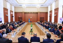 Проект новой Конституции Казахстана обсудили на расширенном совещании в областном акимате