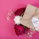 Розы, мягкие игрушки и интернет-мошенники