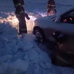 Погодные условия не дают расслабиться ни автомобилистам, ни сотрудникам оперативных служб