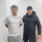 Оконный аферист обманул карагандинцев на 20 миллионов тенге