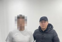 Оконный аферист обманул карагандинцев на 20 миллионов тенге