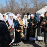 На центральных площадях и в парках городов и районов региона раскинулись этноаулы