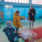 Пожилые и молодые: гражданский долг в действии