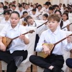 Энергия музыки: карагандинцы поддержали национальный челлендж «Күй күмбірі»