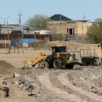 За чистую бухту: В Балхаше продолжается масштабная работа по расчистке одной из ключевых зон отдыха