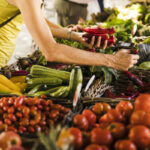 Очередная мини-ярмарка: сложно уйти с пустыми руками