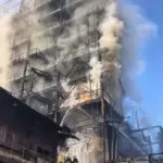 В Темиртау спасатели предотвратили угрозу взрыва при пожаре в промышленном цехе