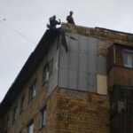 В Карагандинской области сорвало кровлю с домов и школ, повалило деревья