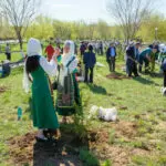 Зеленый вклад в единство: экологическая акция прошла на площади «Бірлік» в Темиртау