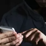 Знакомство в кафе обошлось карагандинке в 1,9 млн тенге