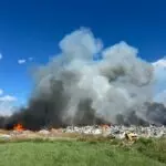 Пожарные продолжают тушить возгорание на полигоне ТБО в Карагандинской области