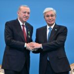 Глава государства вручил Президенту Турции орден Qoja Ahmet Yasaui