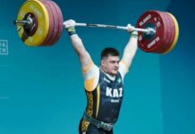 «Золотой» рывок: три рекорда страны установил карагандинский тяжелоатлет