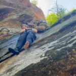 Карагандинские спасатели поднялись на высоту почти одна тысяча метров, чтобы спустить пострадавшего туриста