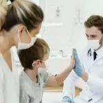 Качественная диагностика: с 1 сентября внедрят цифровые профосмотры школьников