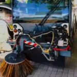 Универсальная машина Boschung чистит улицы