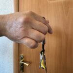 «Выгодные» квартиры обернулись обманом в Караганде