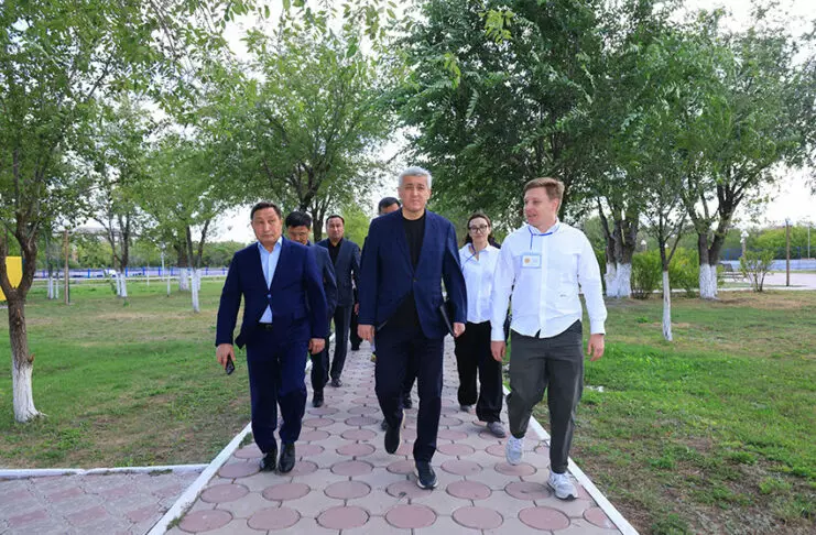 В Абае продолжается реконструкция городского стадиона «Жигер»