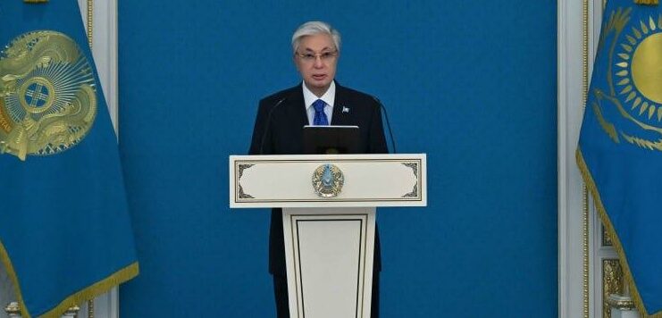 Президент выступил на телемосте, посвященном началу строительства автодорог, соединяющих Кызылорду, Улгайсын и Бейнеу с Саксаульском