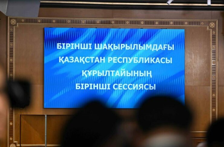 Глава государства поздравил депутатов с первой сессией Курултая