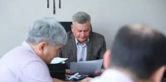 Возраст солидный, характер молодой