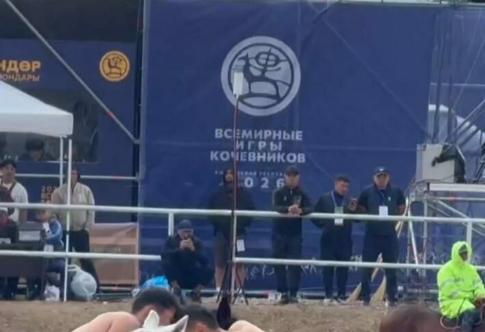 Два «золота» на Играх кочевников взяли казахстанские батыры