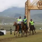 Сборная РК первой финишировала в конных скачках на Всемирных играх кочевников