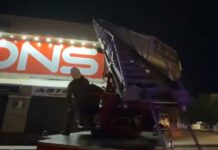 В Караганде едва не сгорела кофейня на проспекте Бухар-жырау