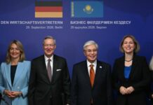 Президент встретился с руководителями германских экономических ассоциаций и финансовых институтов