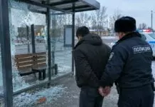 За разбитую остановку — арест на пять суток