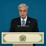 Глава государства наградил героев мирного времени